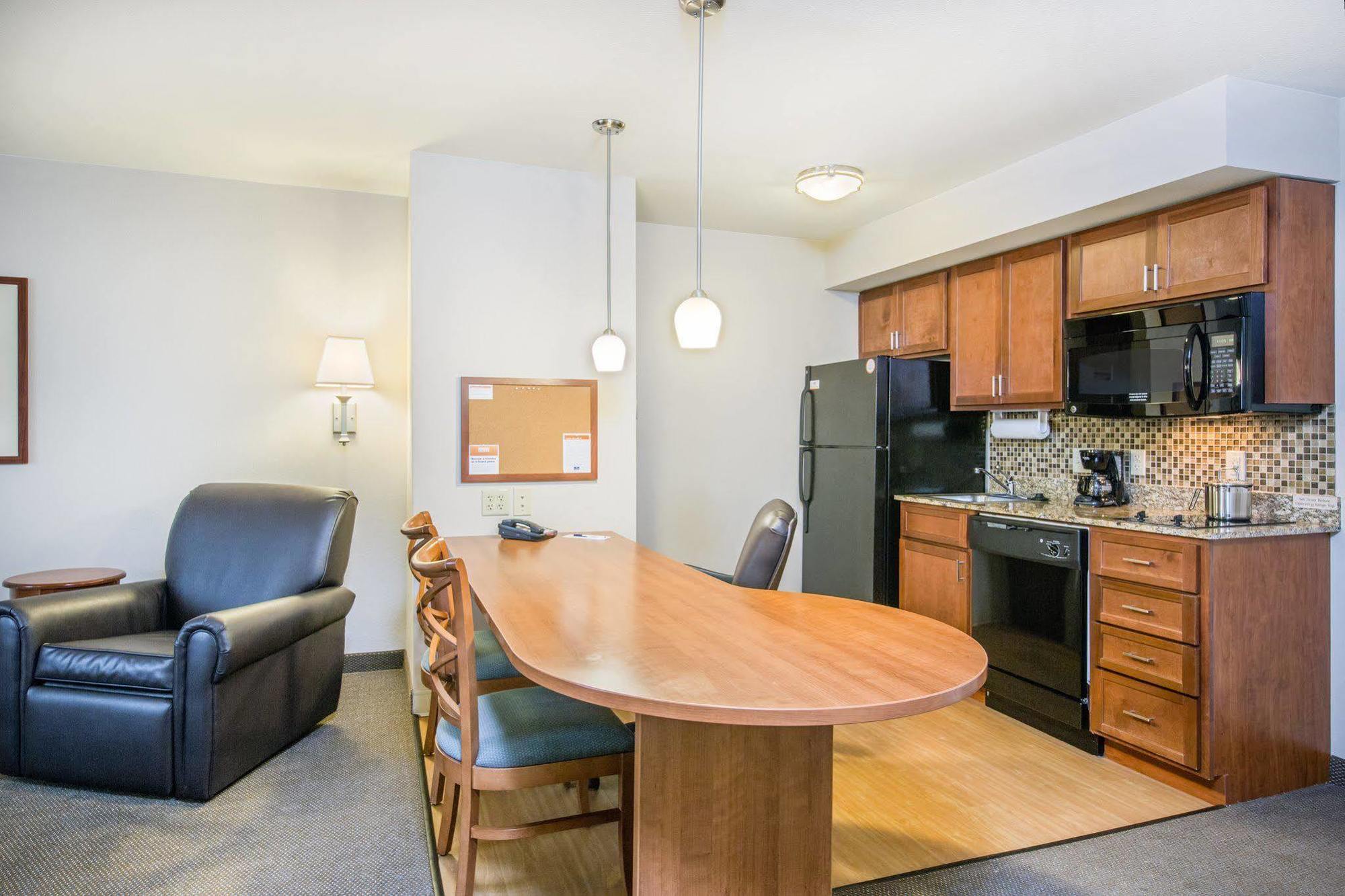 Candlewood Suites Pittsburgh-Cranberry By Ihg Cranberry Township Exterior foto
